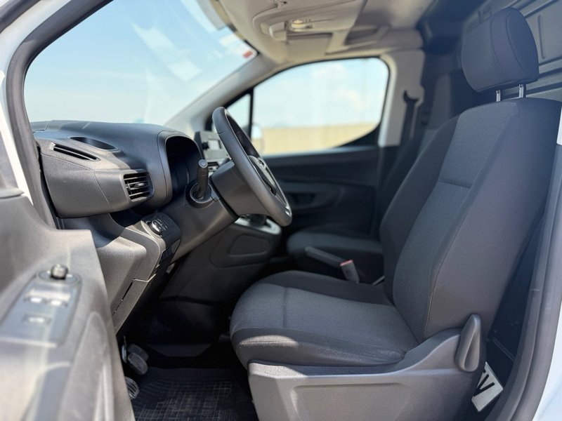 Opel Combo 2021, foto 8