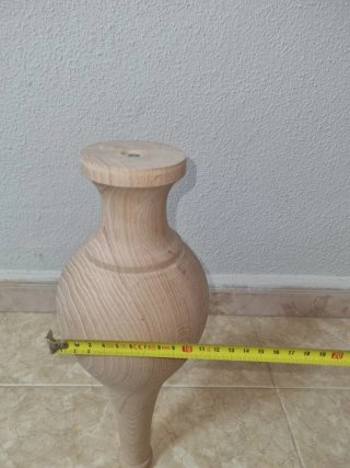 Pie de mueble torneado en haya, precio unidad