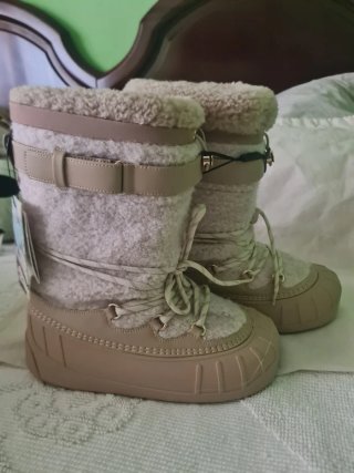 Botas Zara Nieve Talla 37 Beige/Blanco
