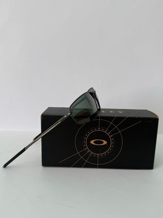 Occhiali da sole Oakley Whisker Prizm Black