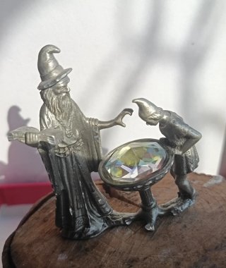 Colección MASTERWORKS PEWTER" APRENDIZ Y MÁGO