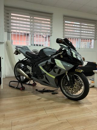 Carenado Suzuki GSXR 600 K6 Gris/Amarillo