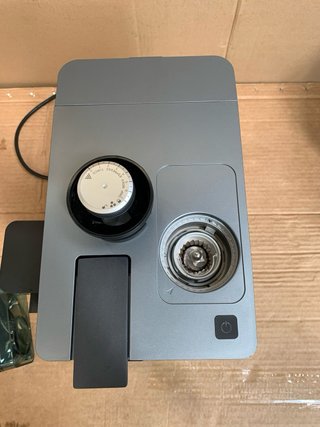Cafetera Cecotec Grind & Latte 220-240V