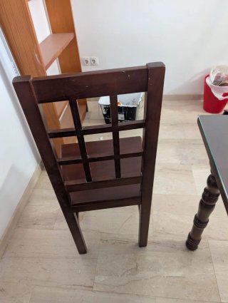 Mesa y Silla Comedor Madera Oscura