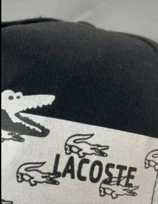 Gorra Lacoste Negra y Blanca