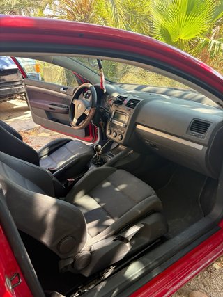 Volkswagen Golf 2005