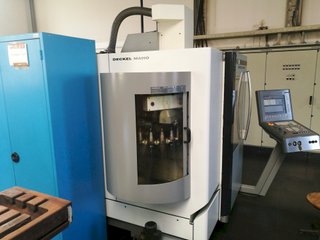 DECKEL MAHO DMU 50 Fresadora CNC