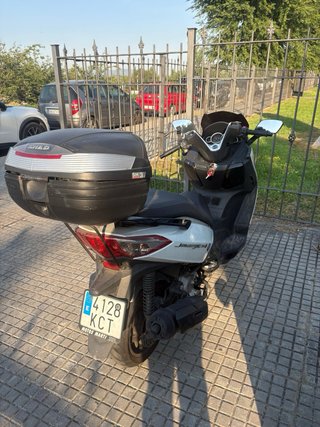 Sym Joymax Maxi Scooter