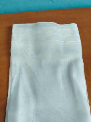 Cortina blanca 2m ancho x 1.5m largo