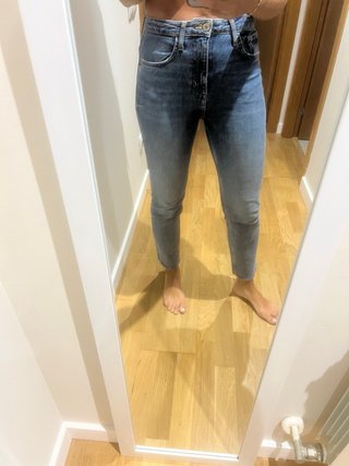 Pantalón tejano pitillo