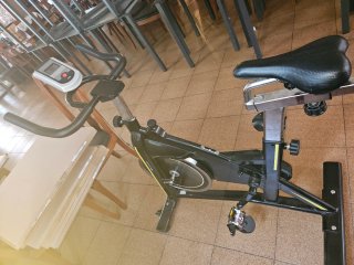 Bicicleta de Spinning Casi Nueva