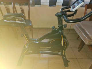 Bicicleta de Spinning Casi Nueva
