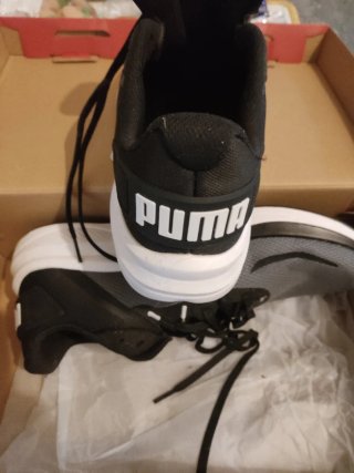 Zapatillas Puma Originales talla 46 sin uso