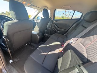Mazda 3 2017 Luxury, 92 452km