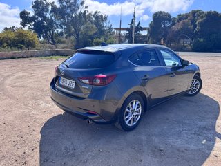 Mazda 3 2017 Luxury, 92 452km
