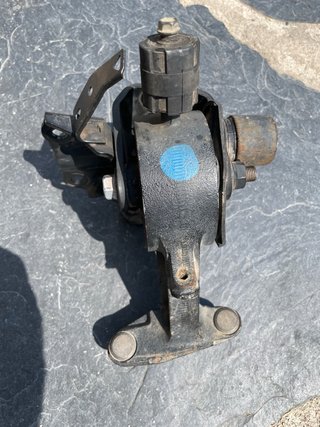 Soporte caja cambios Toyota Verso 2.0 D4D