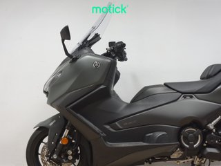 YAMAHA TMAX 560