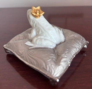 Lladro porcelana Príncipe Encantado Rana  en caja