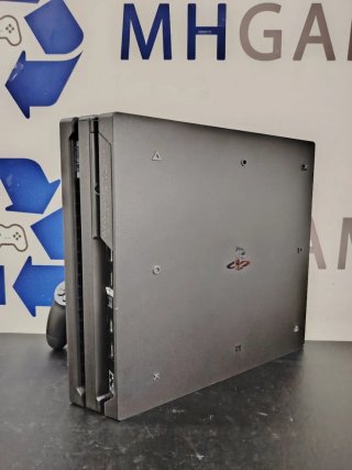 PS4 Pro 1TB Version 12.50 Negra  1 Año Garantía