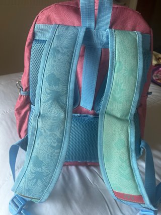 Mochila Grande. Refuerzo espalda, goma en base.