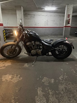 Honda Shadow VT600 Bobber Modificada.