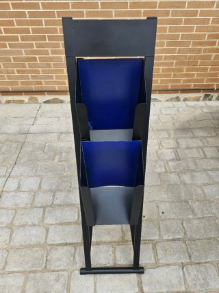 Expositor Revistas Catálogos Negro A4
