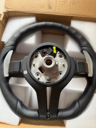 VOLANTE ACHATADO BWM