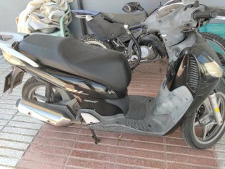 Honda SH150i Scooter Negra/Plata