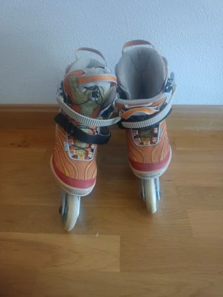 Patines naranjas