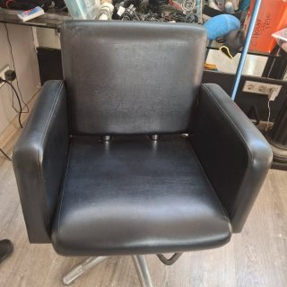Sillones hidraulicos y camillas electricas