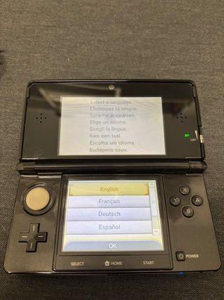 Nintendo 3DS Negra + Lápiz + Cargador