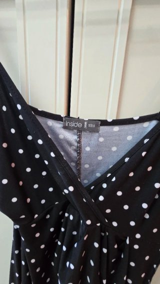Vestido corto negro lunares