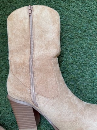Botines estilo cowboy tacón