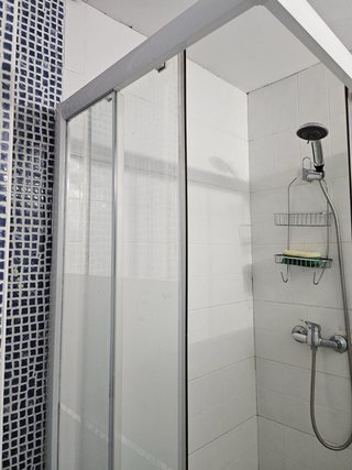 Alquiler de habitación con baño