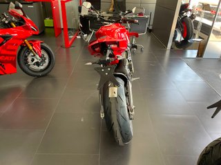 Ducati Streetfighter V4S Roja y Negra