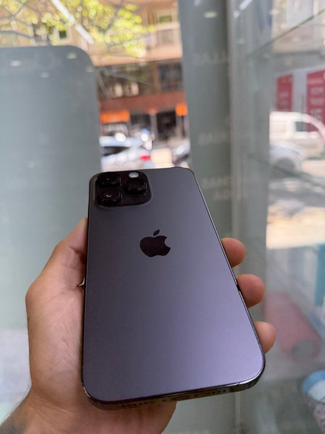 iPhone 14 Pro Max 256GB Negro Semi Nuevo
