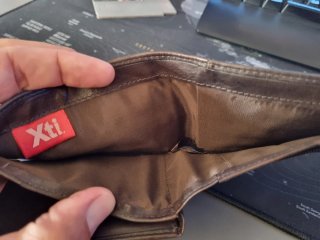 Cartera de piel Xti Marrón