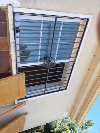 5 Rejas para Ventanas, 100% hierro muy bonitas