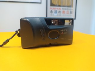 Yashica J-Mini Super fotocamera pellicola 35mm