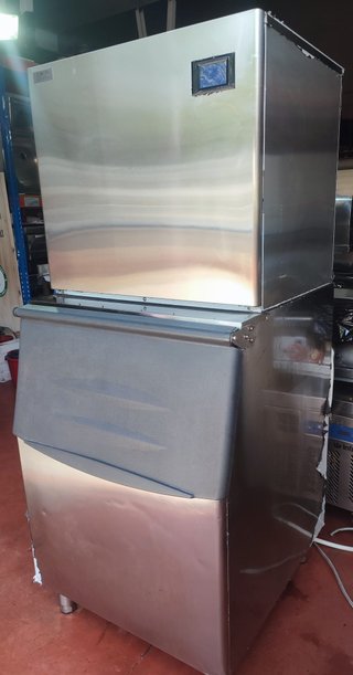Máquina de Hielo 500kg con Contenedor