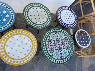 Tavoli in mosaico artigianali