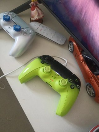 Mando PS5 Verde y Negro