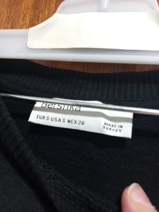 Sudadera negra estampado japones. Negociable
