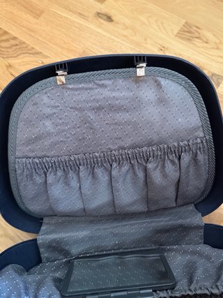 Neceser rígido de viaje azul y gris