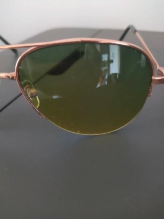 Occhiali da sole aviator oro e verdi