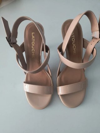 Sandalias LATOUCHE Beige
