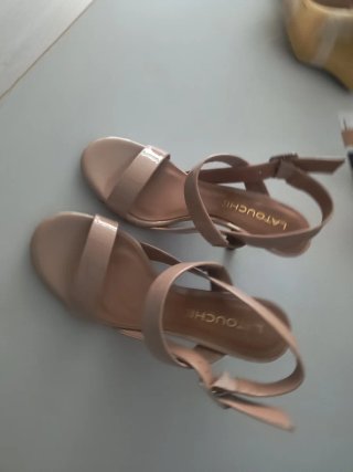 Sandalias LATOUCHE Beige