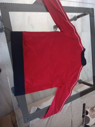 Sudadera Nike cremallera roja y azul