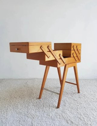 Costurero Mid Century de roble | Francia 60s.