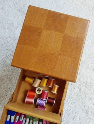 Costurero Mid Century de roble | Francia 60s.